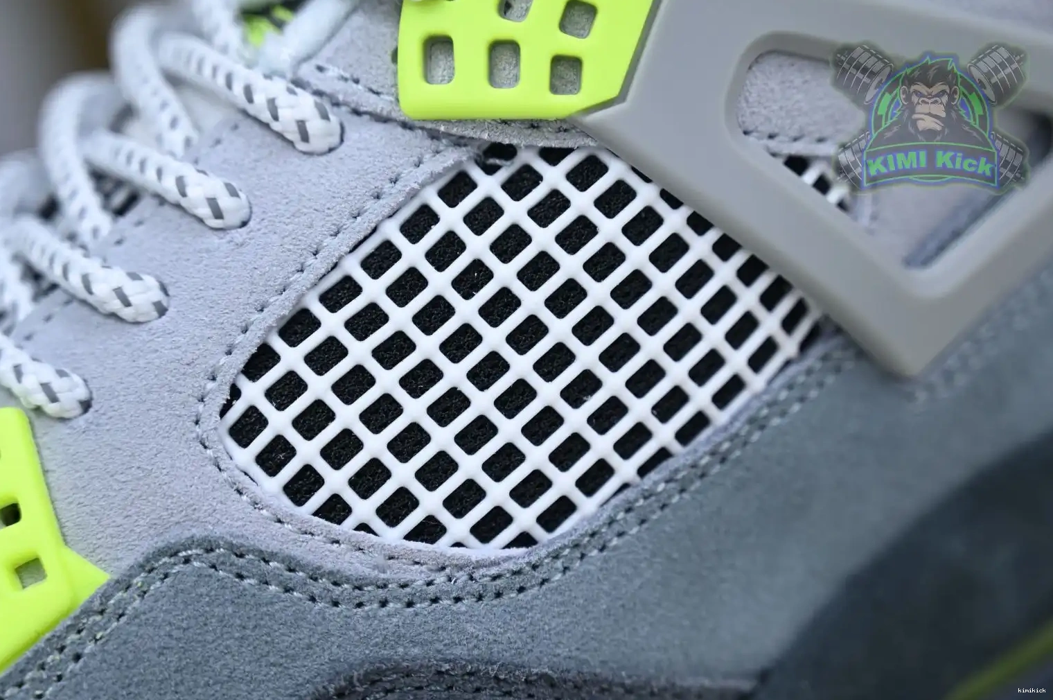 Air retro 4 se'95neon Jordan Kimikick Jordan 0424